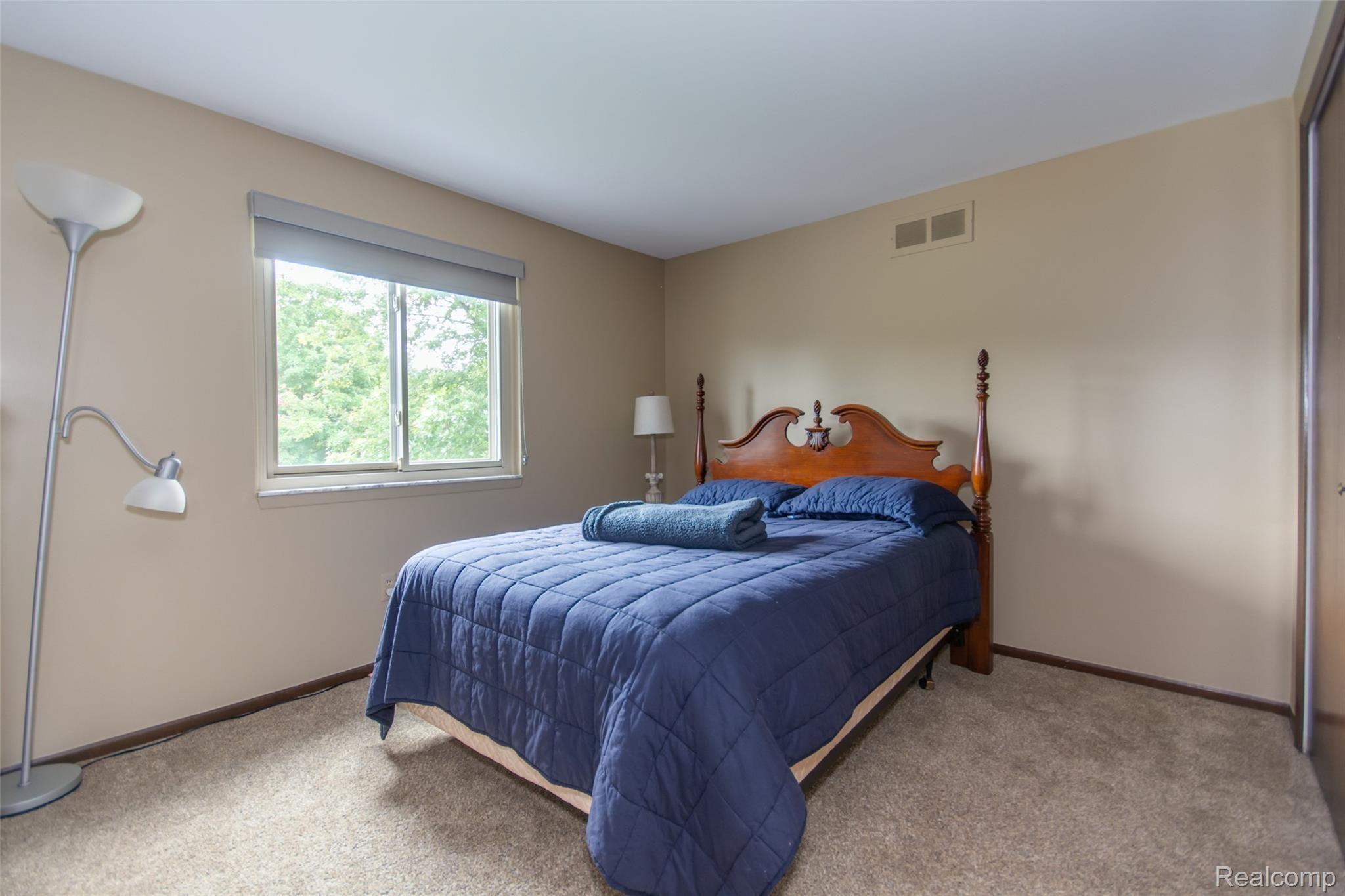 1460 Deerhurst Lane Rochester, MI 48307 - Photo 20 of 30 DSC_6587enf.jpg