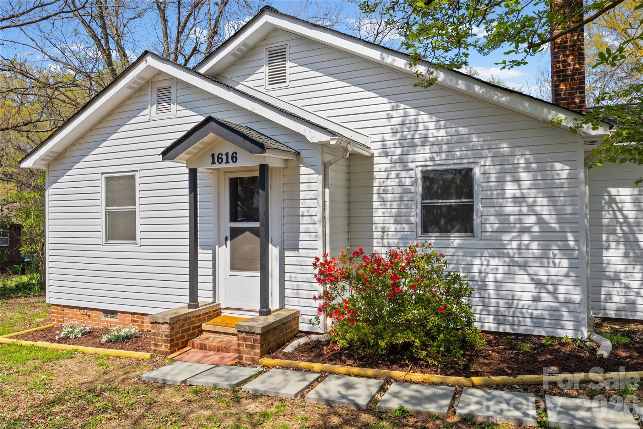 1616 Franandel Drive Lancaster, SC 29720 - Photo 2 of 31