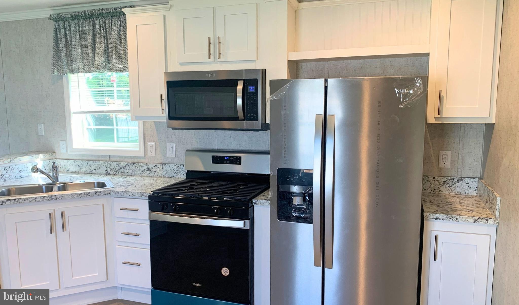 2746 Genna Circle Dover, PA 17315 - Photo 4 of 9 Upgraded Appliances