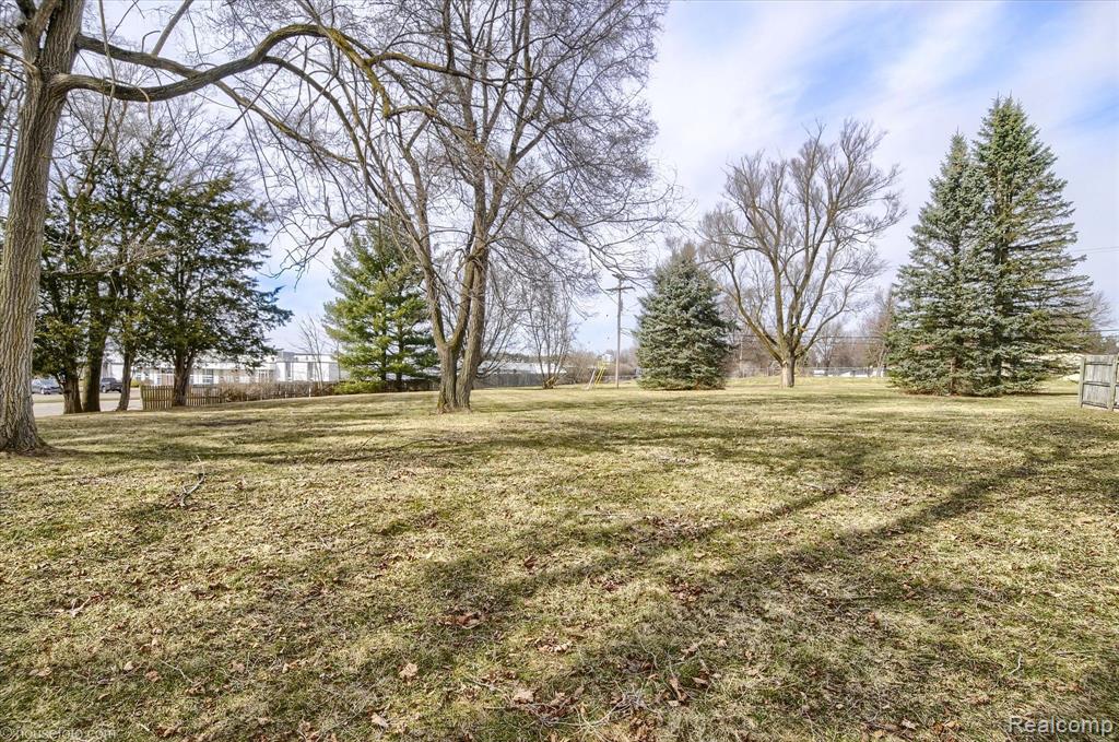 147 Myers Road Lapeer, MI 48446 - Photo 24 of 29