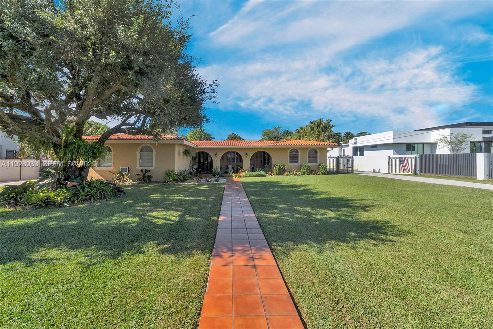 50 Southwest 130th Avenue Miami, FL 33184 - Photo 2 of 70