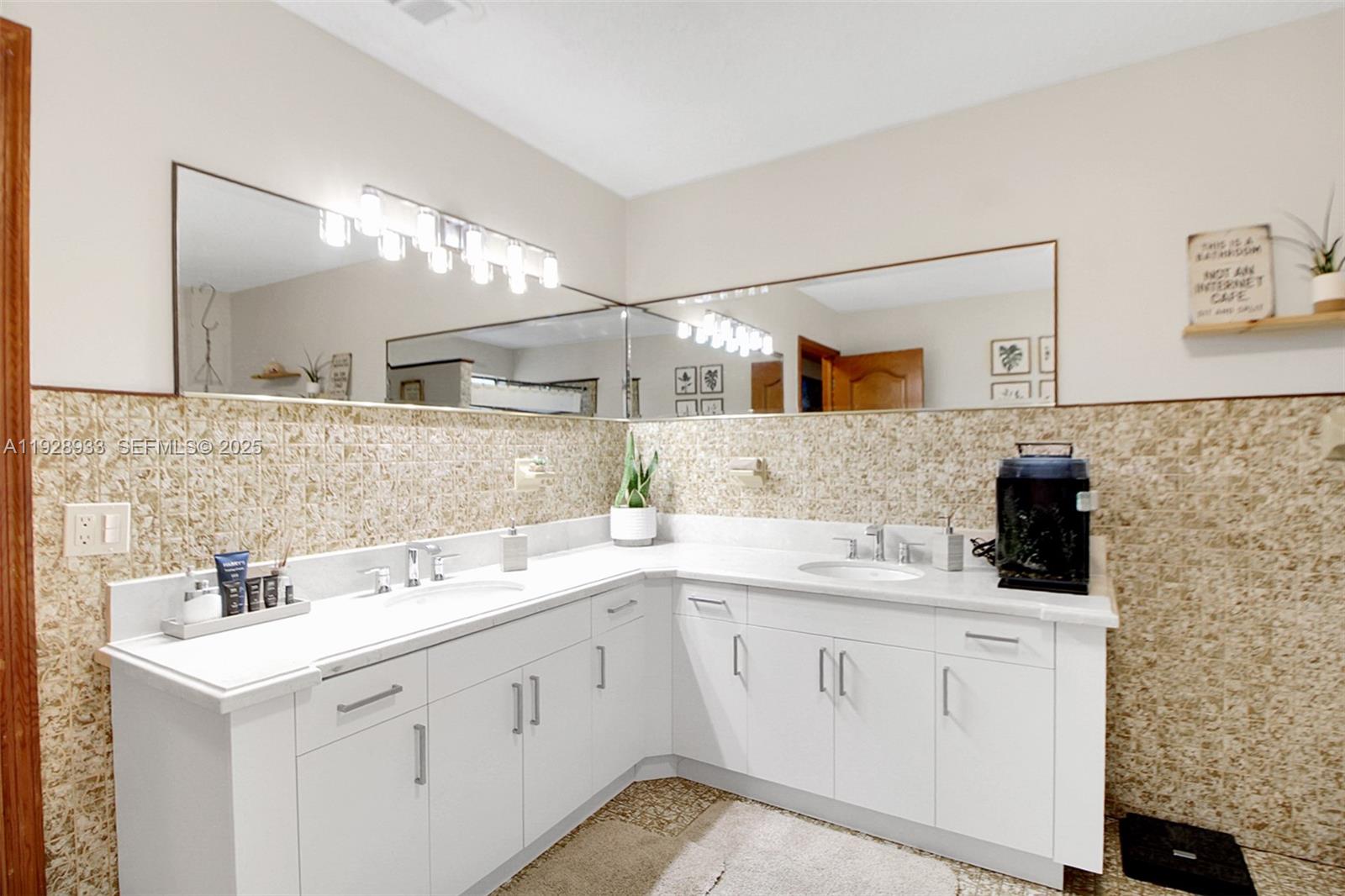 50 Southwest 130th Avenue Miami, FL 33184 - Photo 32 of 70