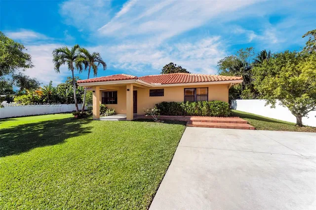 $1,999,999 | 50 Southwest 130th Avenue, Miami, FL 33184