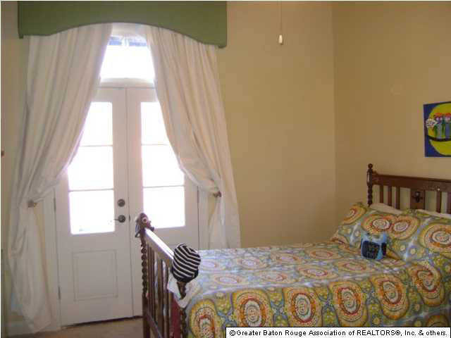 17732 Shady Path Court Baton Rouge, LA 70816 - Photo 17 of 20 Gallery Image 17