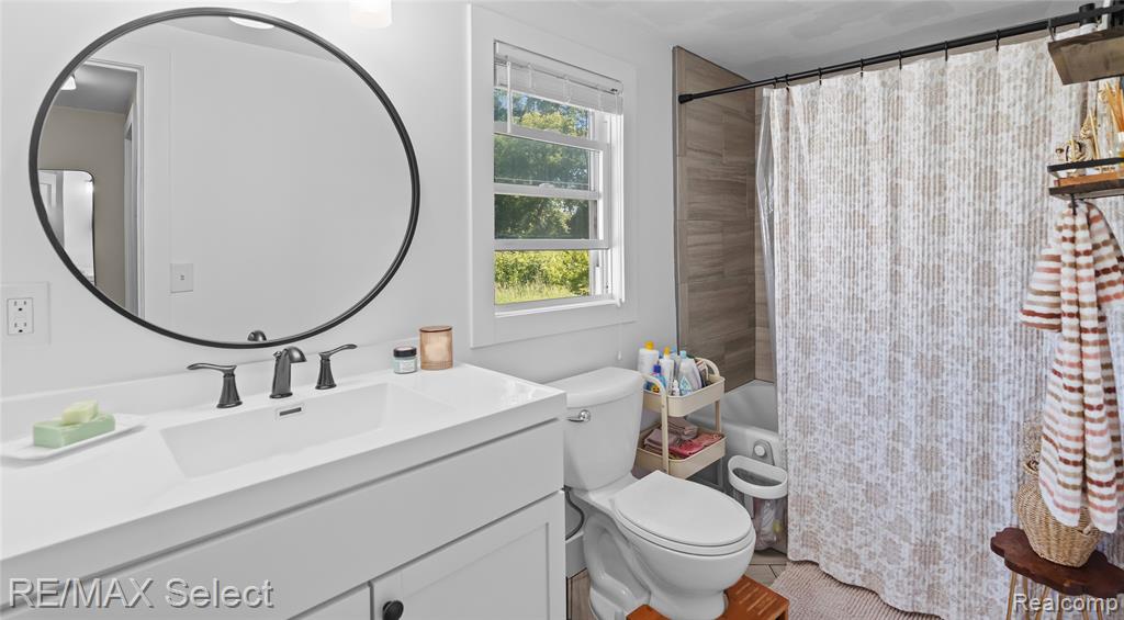 10469 West Pierson Road Flushing, MI 48433 - Photo 41 of 52