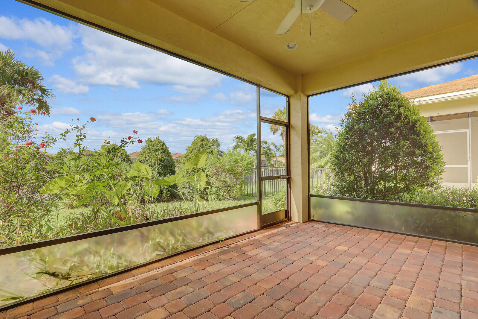 21026 Southwest Modena Way Port St. Lucie, FL 34986 - Photo 29 of 57 30_image_30_mls