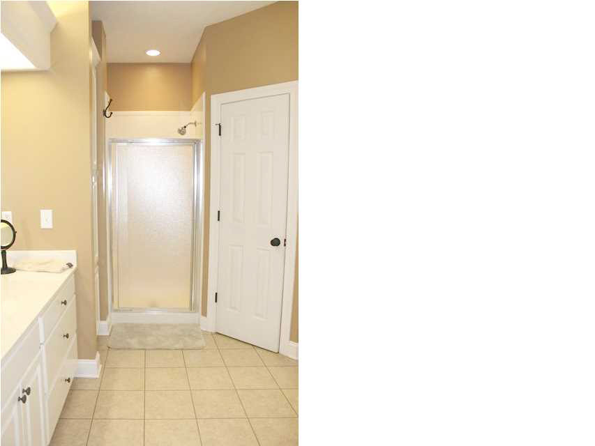129 Random Oak Cove Raymond, MS 39154 - Photo 24 of 43 Separate shower