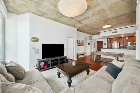 $825,000 | 360 Nueces Street, Unit 3309, Austin, TX 78701