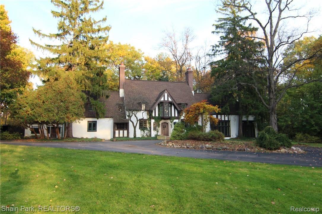 990 Burnham Road Bloomfield Hills, MI 48304 - Photo 1 of 54 Stunning Wallace Frost Tutor Residence