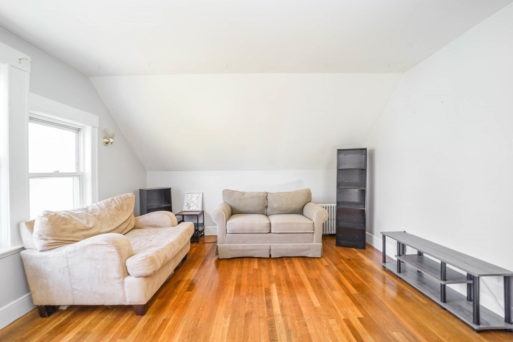 37 Bexley Road Boston, MA 02131 - Photo 5 of 28 Gallery Image 5