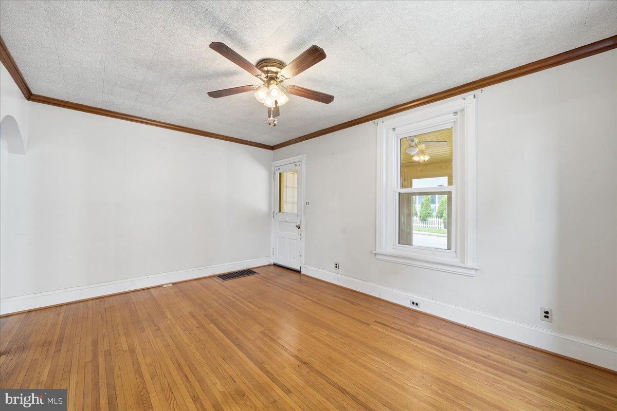 16 West Spring Avenue Ardmore, PA 19003 - Photo 7 of 42
