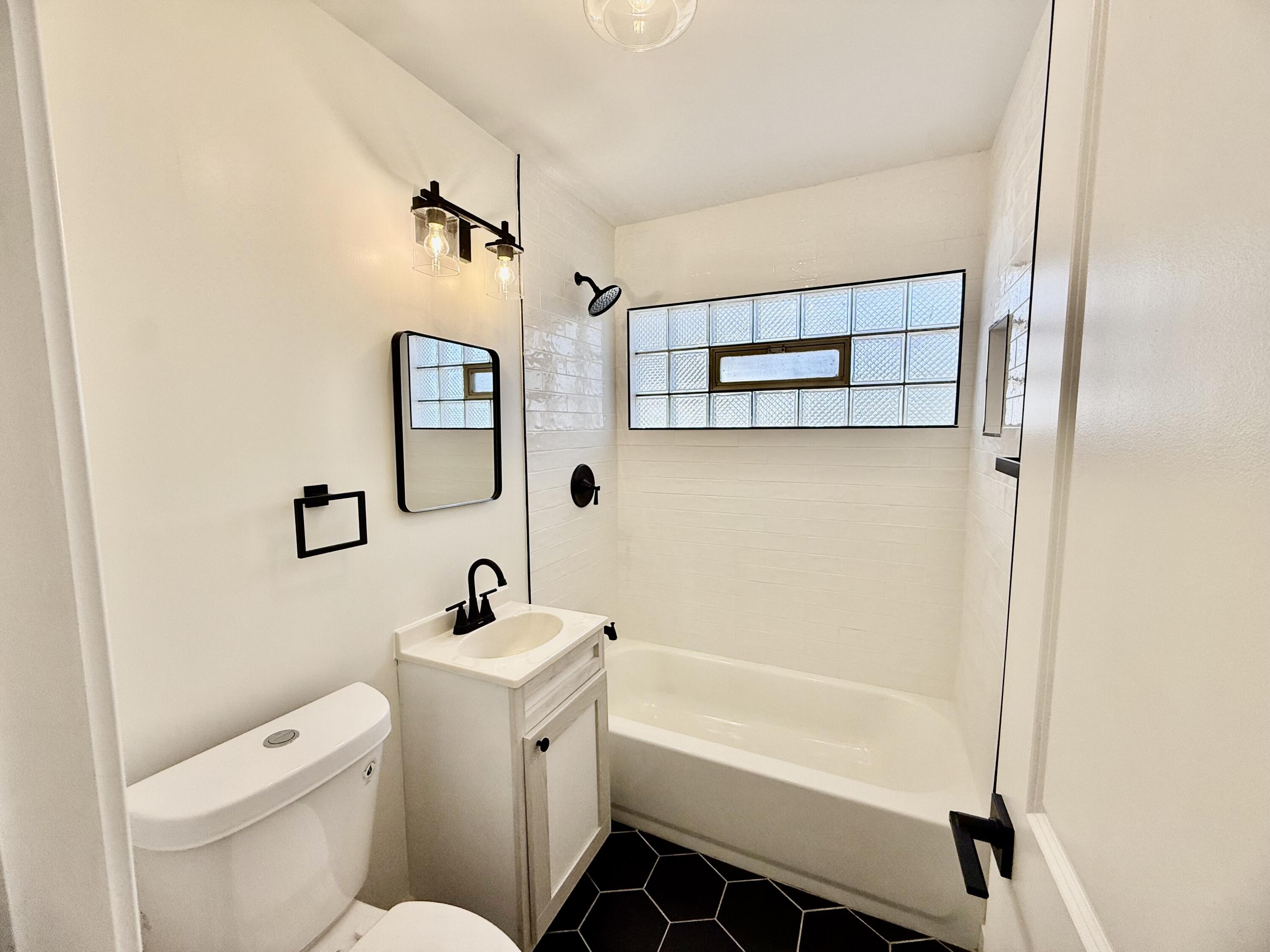 4301 Buchanan Street Gary, IN 46408 - Photo 17 of 19 3000x2250