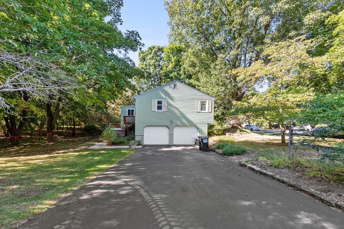 26 Atherton Road Foxboro, MA 02035 - Photo 4 of 42 Gallery Image 4