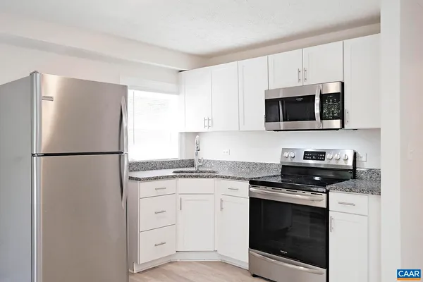 $1,495 | 616 Rockcreek Road, Unit B, Charlottesville, VA 22903