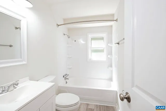 $1,595 | 616 Rockcreek Road, Unit B, Charlottesville, VA 22903