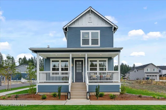 $445,000 | 300 East Grosbeak, Hayden, ID 83835