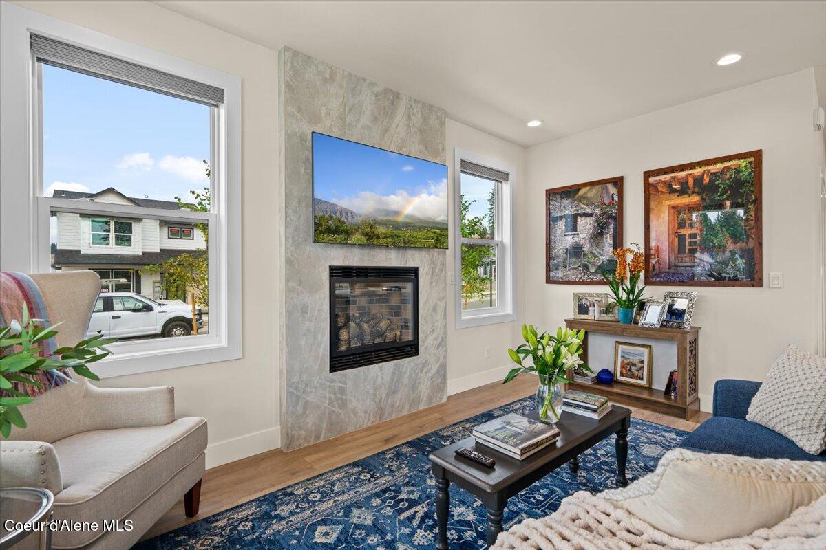 300 East Grosbeak Hayden, ID 83835 - Photo 8 of 12 07-Living Room