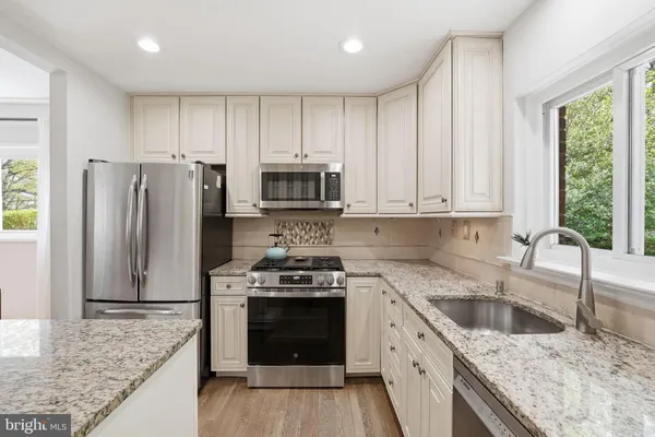 $1,065,000 | 2728 North Yucatan Street, Arlington, VA 22213