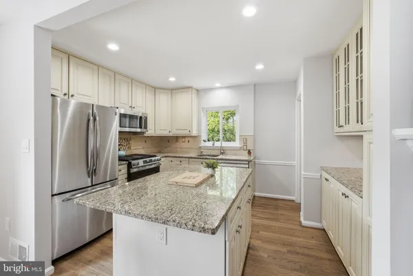 $1,065,000 | 2728 North Yucatan Street, Arlington, VA 22213