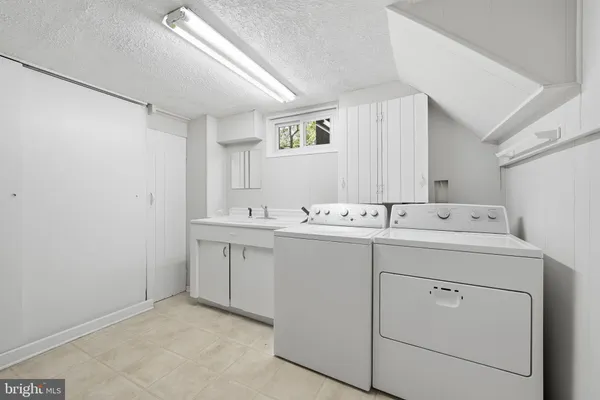 $1,065,000 | 2728 North Yucatan Street, Arlington, VA 22213