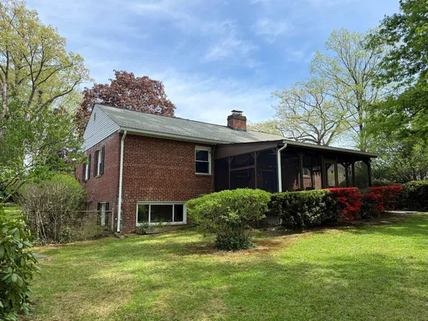 $1,065,000 | 2728 North Yucatan Street, Arlington, VA 22213