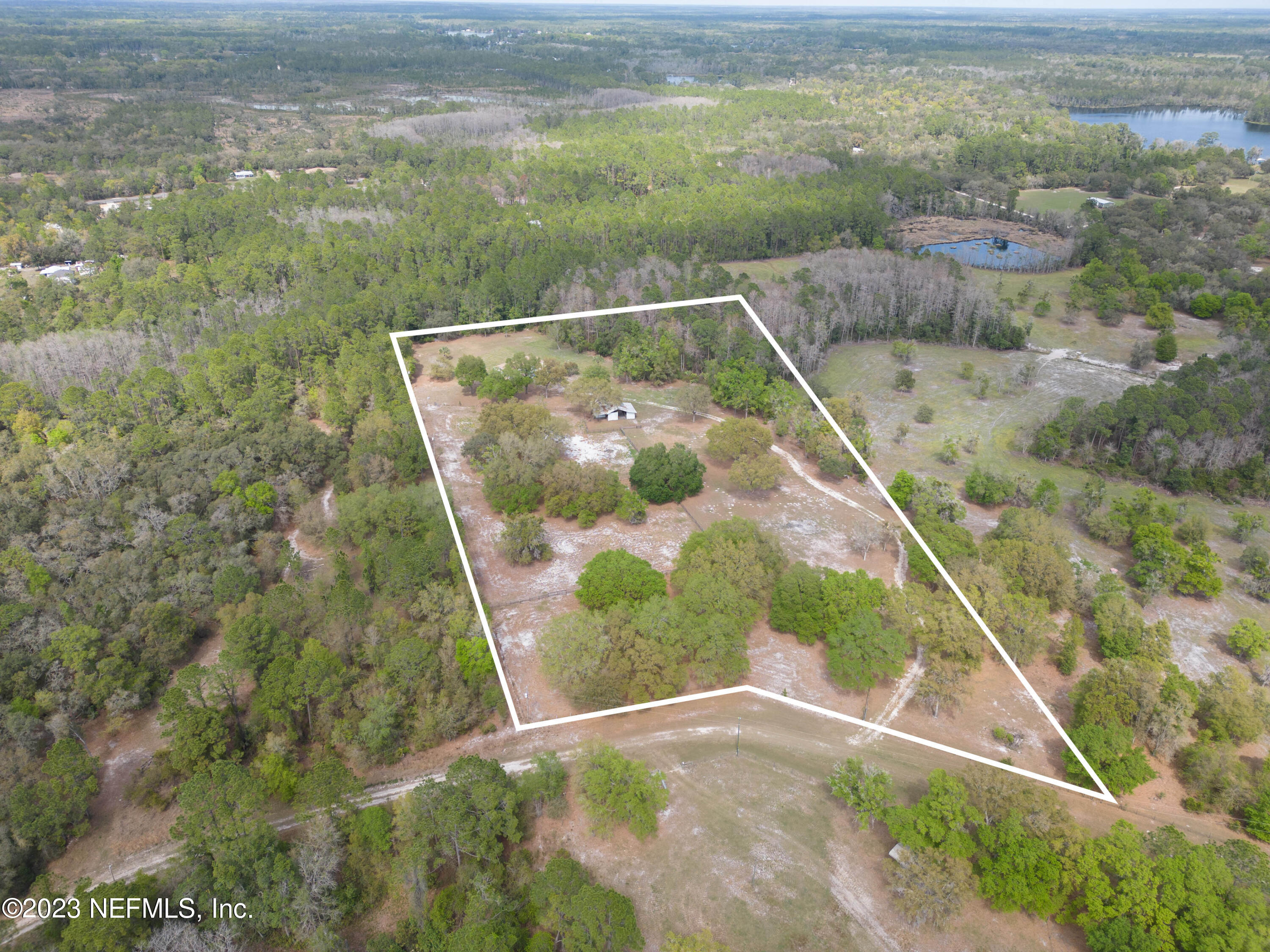 132 Deer Run Interlachen, FL 32148 - Photo 3 of 68 DJI_0026