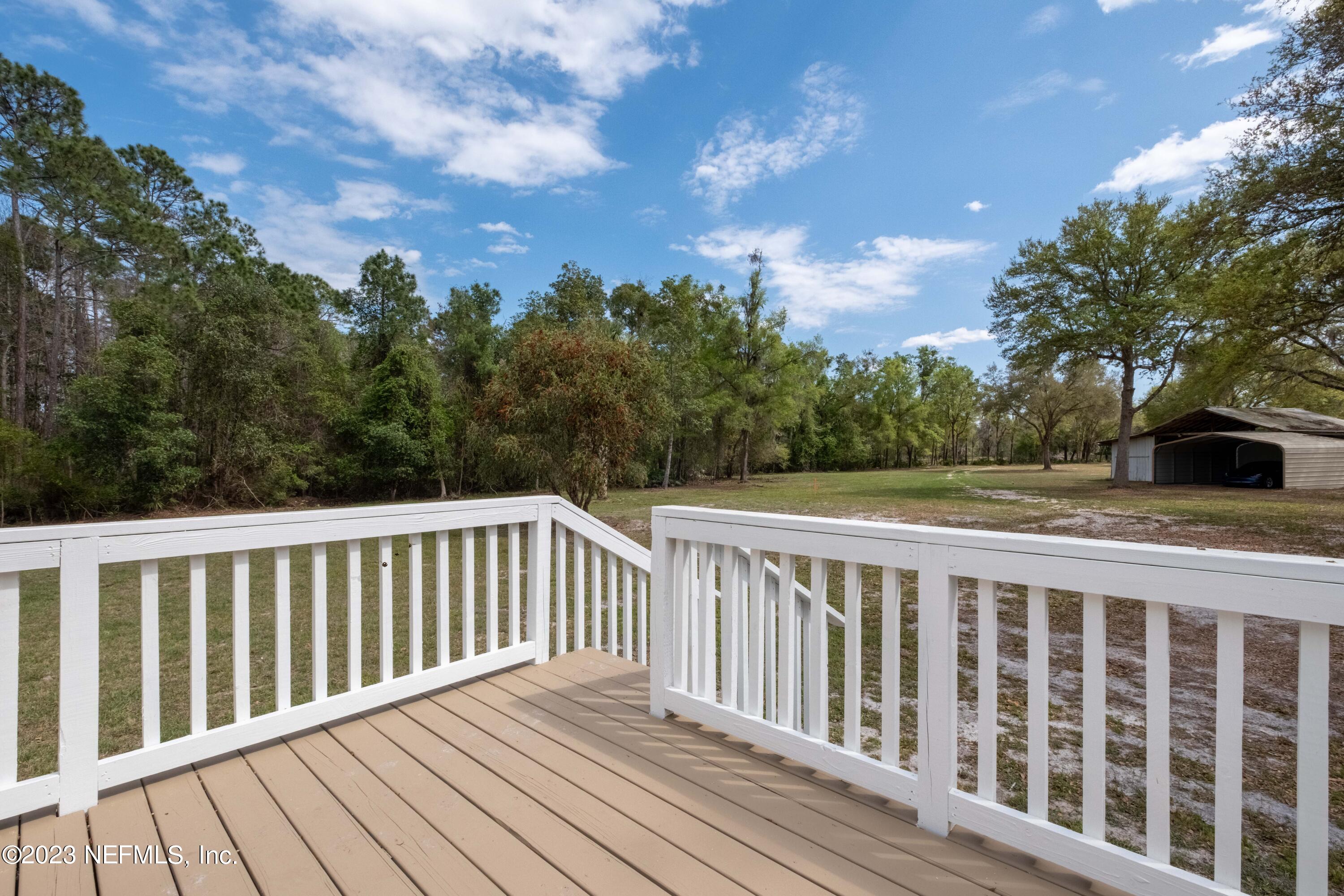 132 Deer Run Interlachen, FL 32148 - Photo 6 of 68 DSCF3545-HDR