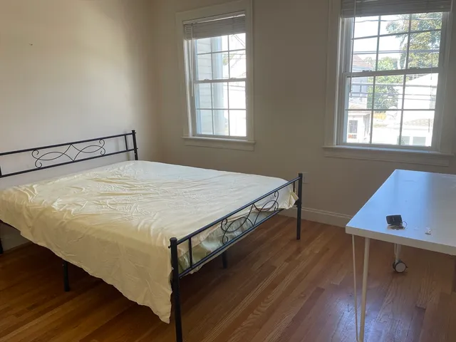 $819,000 | 220 Grove Street, Unit 1, Waltham, MA 02453