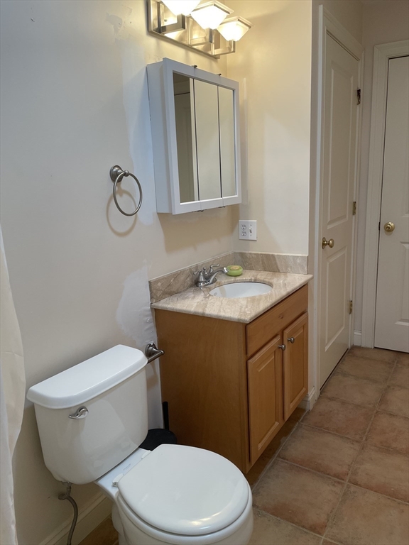 220 Grove Street, Unit 1 Waltham, MA 02453 - Photo 18 of 30
