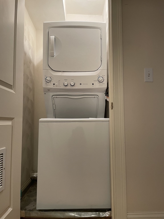 220 Grove Street, Unit 1 Waltham, MA 02453 - Photo 19 of 30