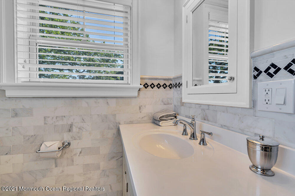 37 Ludlow Avenue Spring Lake, NJ 07762 - Photo 65 of 76 065_dsc05354