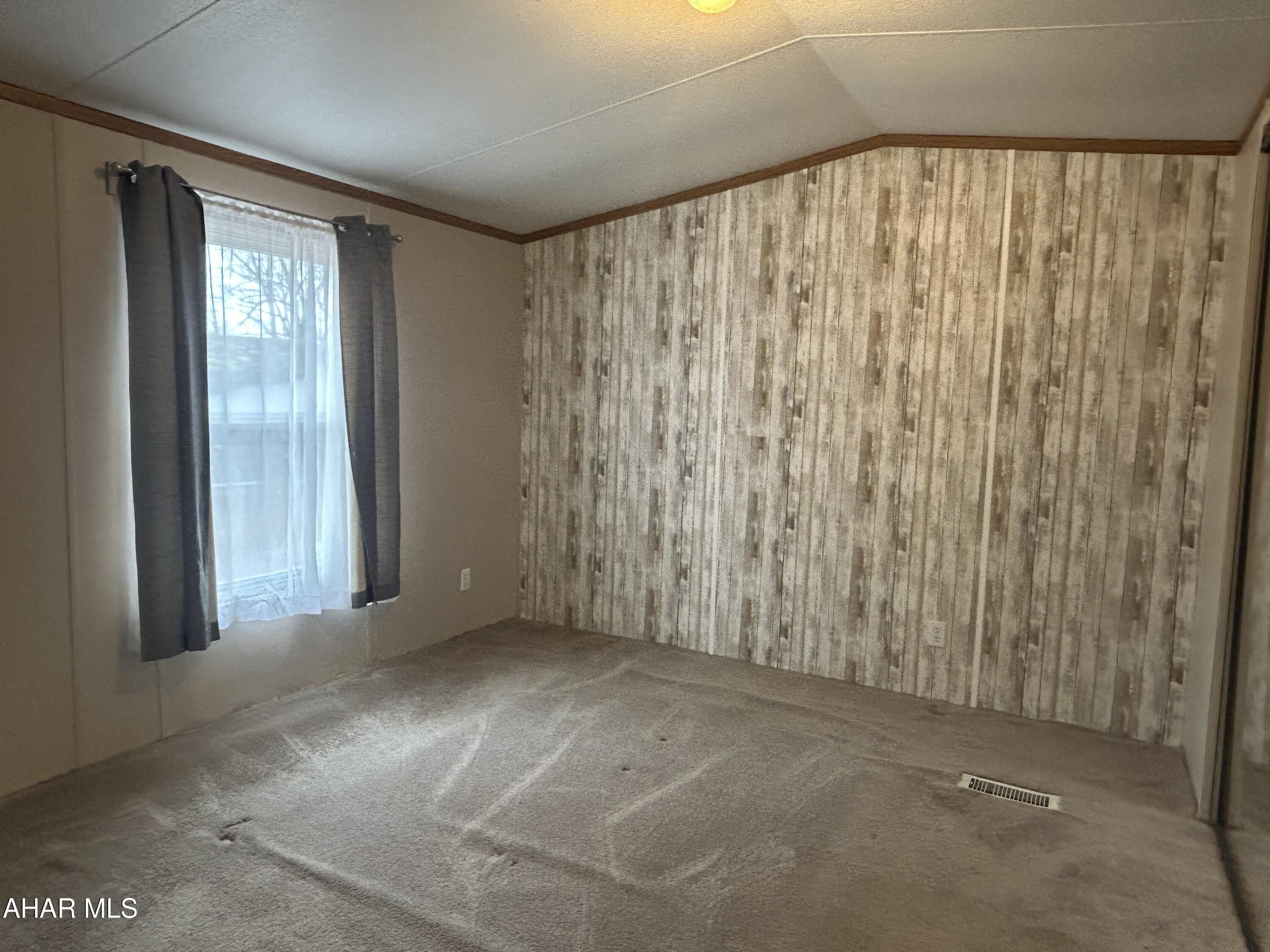 517 Margaret Road Altoona, PA 16602 - Photo 14 of 16