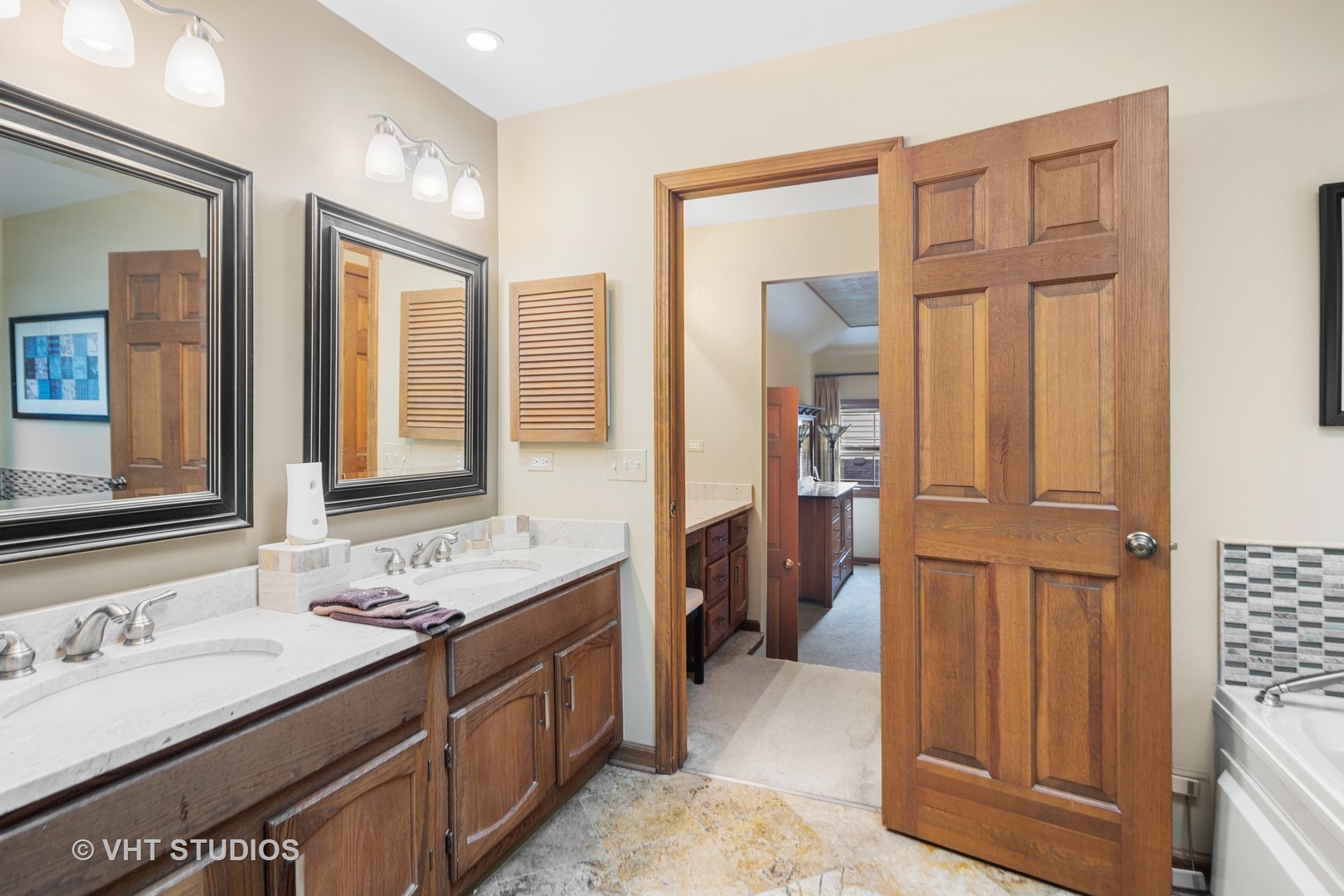 863 Plainfield-Naperville Road Naperville, IL 60540 - Photo 20 of 39 Gallery Image 20