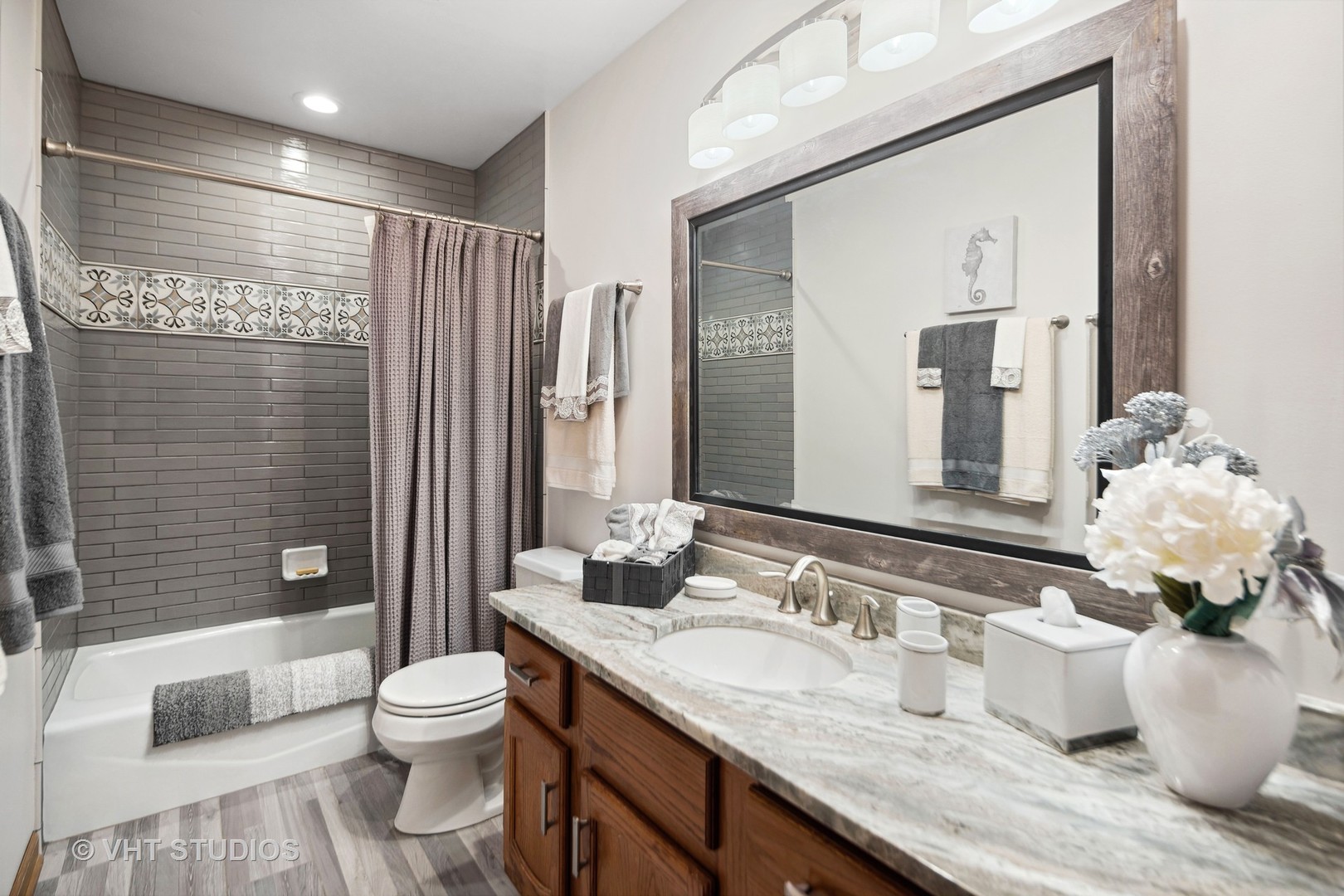 863 Plainfield-Naperville Road Naperville, IL 60540 - Photo 22 of 39 Gallery Image 22