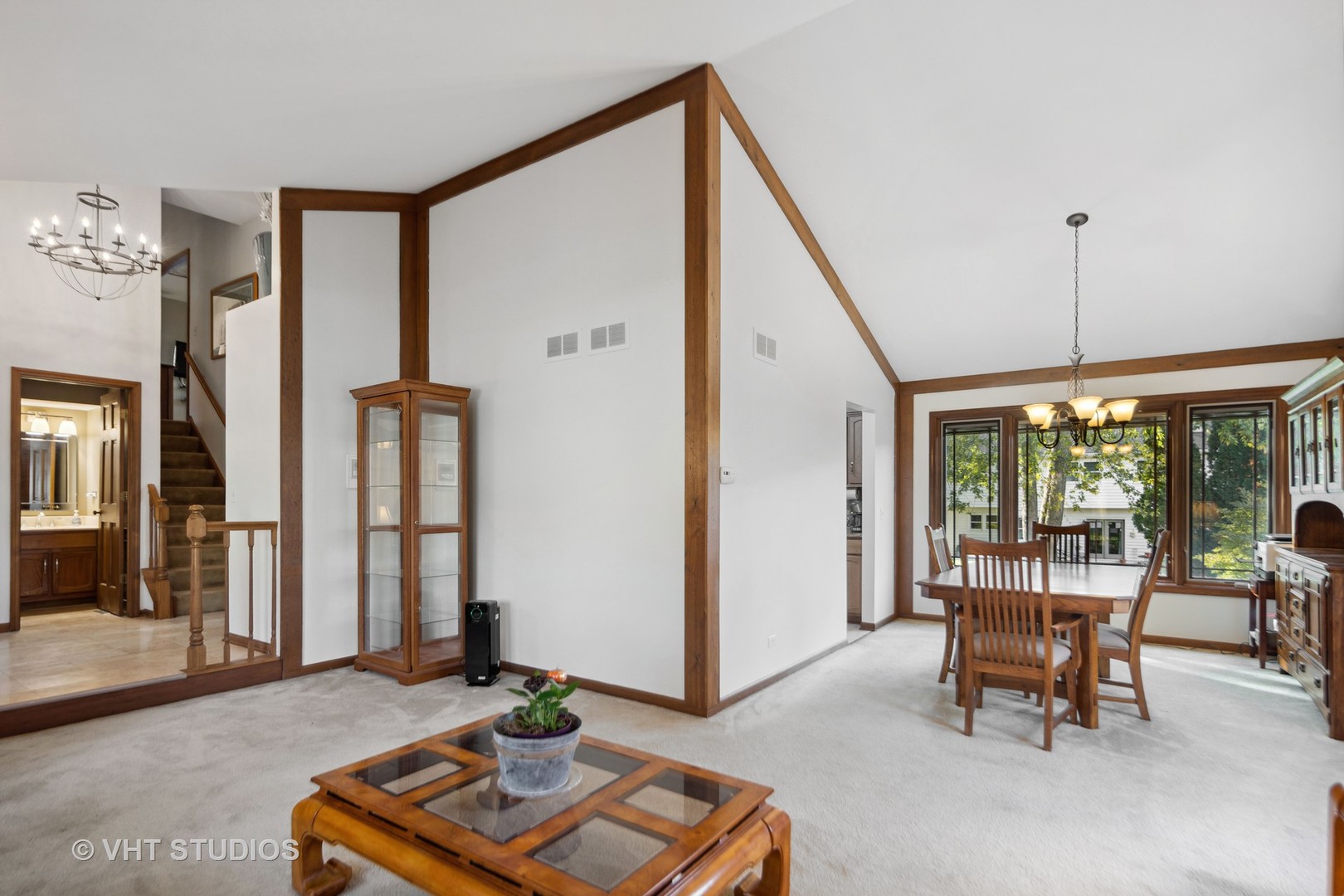 863 Plainfield-Naperville Road Naperville, IL 60540 - Photo 8 of 39 Gallery Image 8