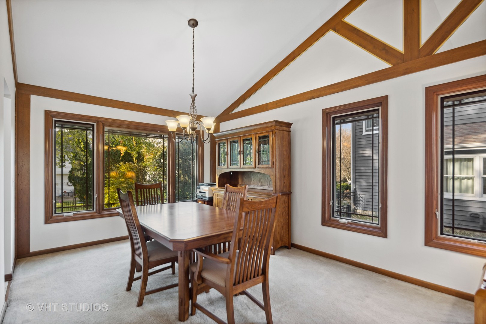 863 Plainfield-Naperville Road Naperville, IL 60540 - Photo 9 of 39 Gallery Image 9