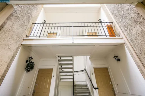 $639,000 | 2020 Canyon Woods Drive, Unit C, San Ramon, CA 94582