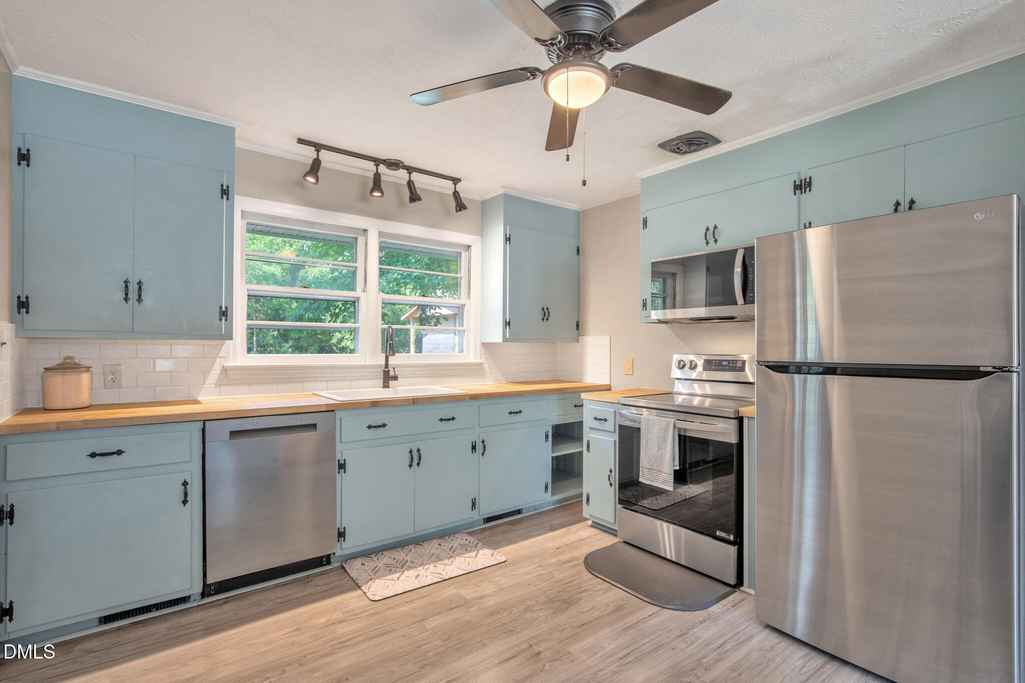 2439 George Owen Road Fayetteville, NC 28306 - Photo 10 of 36