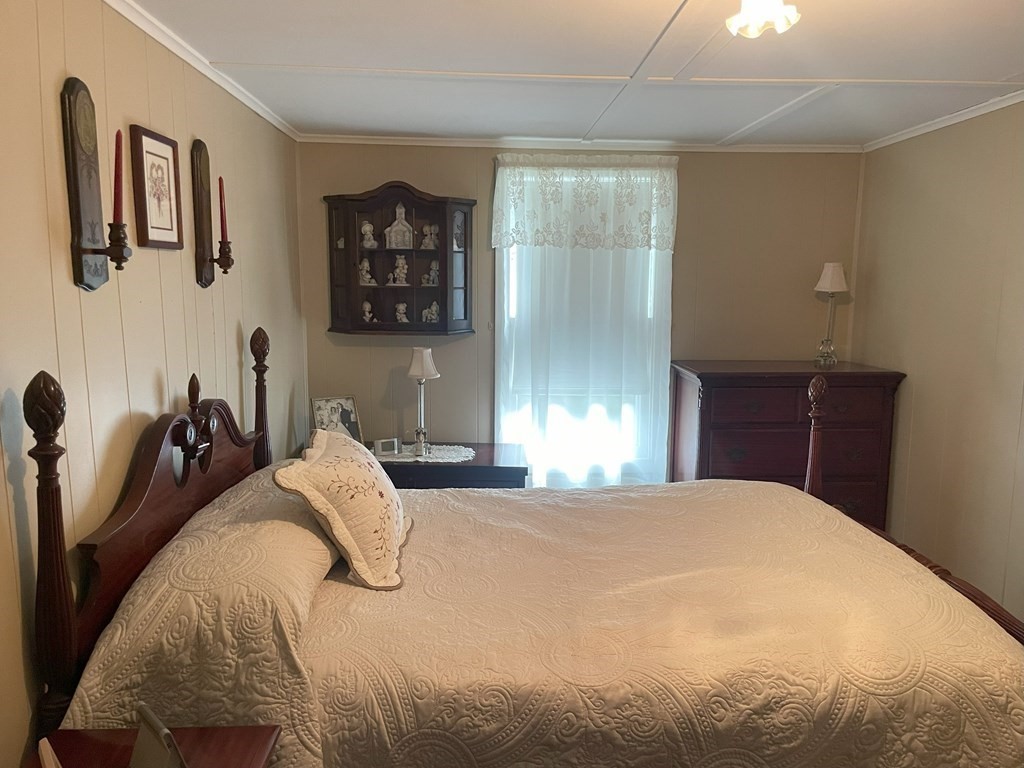 2 Woody Island Road Hopkinton, MA 01748 - Photo 33 of 42 Gallery Image 33