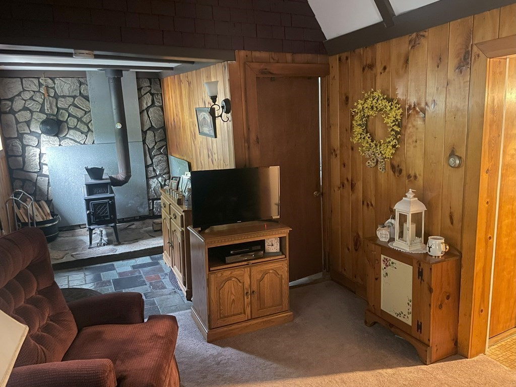 2 Woody Island Road Hopkinton, MA 01748 - Photo 8 of 42 Gallery Image 8