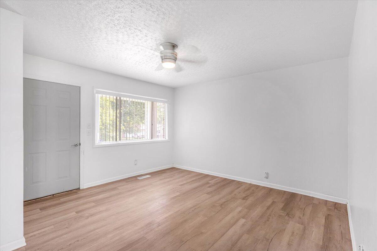 536 Sequatchie Lane Sequatchie, TN 37374 - Photo 3 of 27 05-IMG_2563