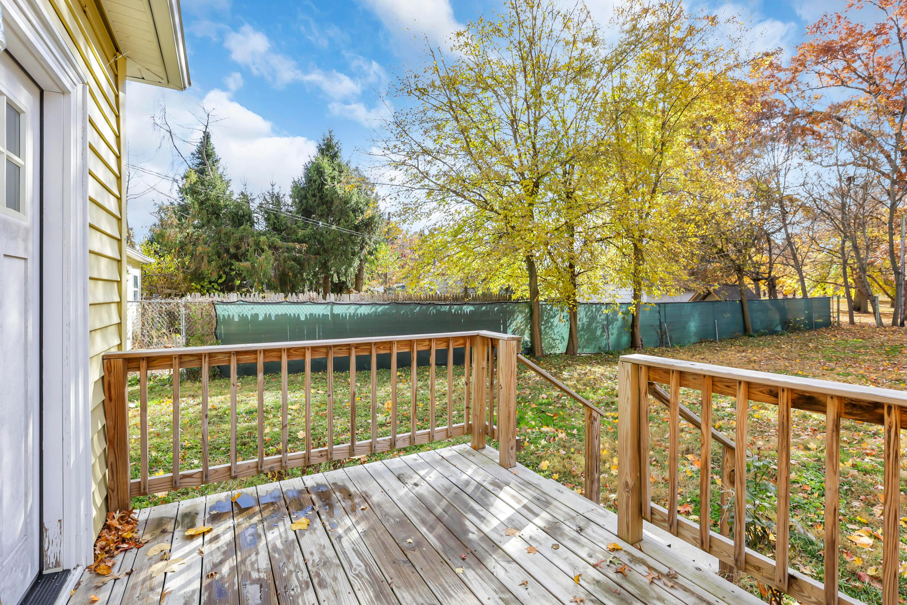 129 Riley Street Newark, OH 43055 - Photo 20 of 26 Deck
