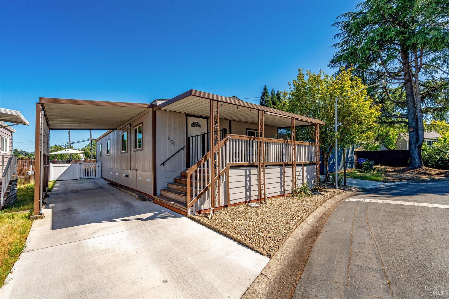 5306 Rexford Way Santa Rosa, CA 95403 - Photo 1 of 20