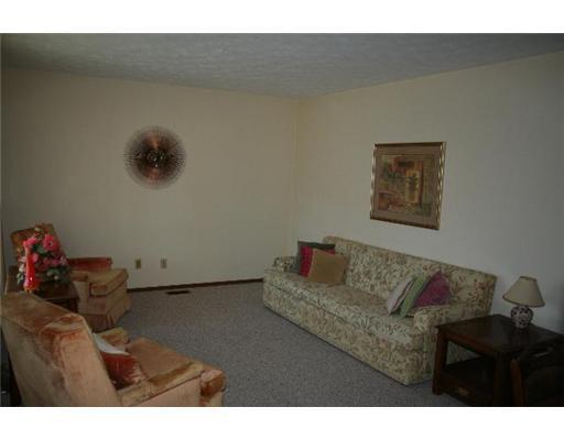 529 Archer Lane, Unit 529 Springfield, OH 45503 - Photo 2 of 10