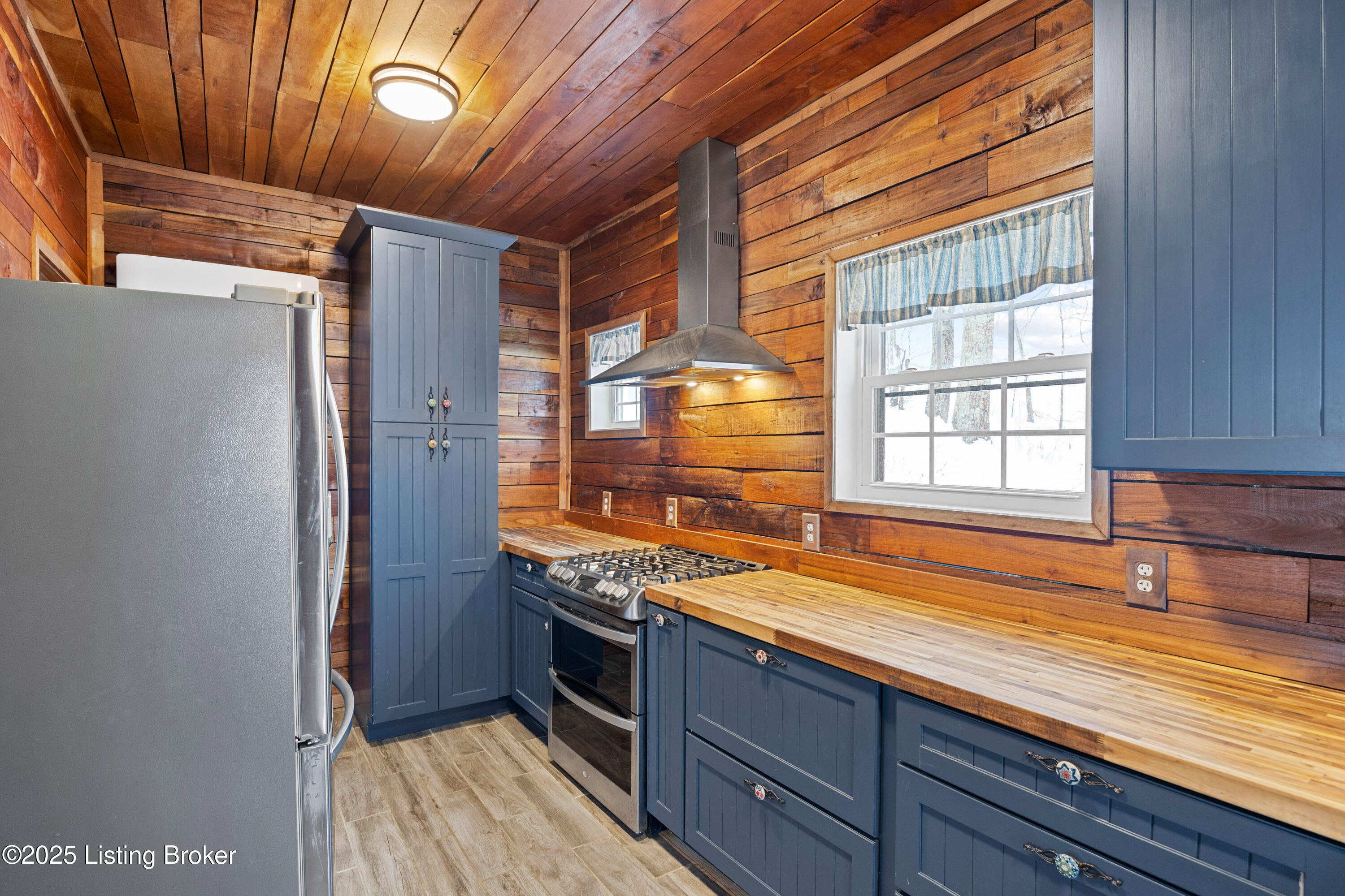 587 Long Run Road Springfield, KY 40069 - Photo 6 of 37 004
