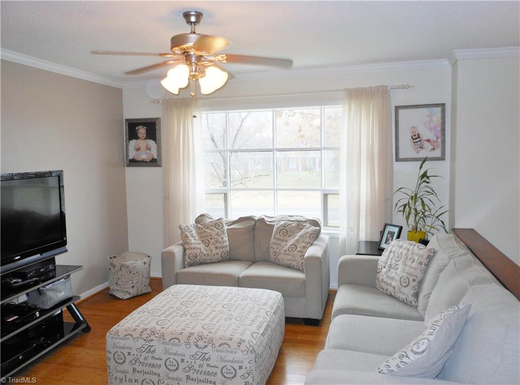 495 Central Road Clemmons, NC 27012 - Photo 3 of 16 Gallery Image 3