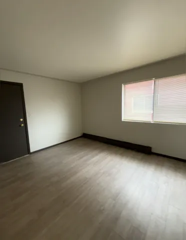 $1,750 | 3060 Bernice Avenue, Unit 2N, Lansing, IL 60438