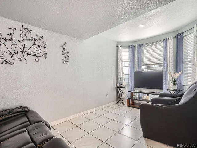 $900,000 | 14855 Almstead Street, Hudson, CO 80642