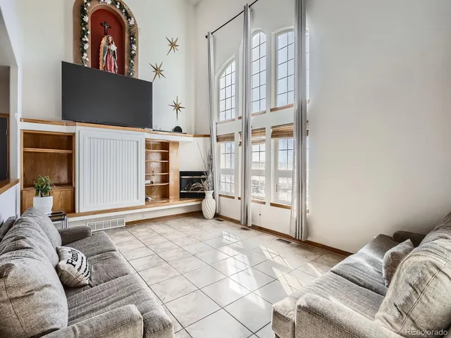 $900,000 | 14855 Almstead Street, Hudson, CO 80642