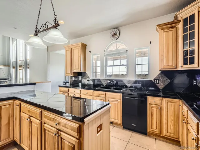 $900,000 | 14855 Almstead Street, Hudson, CO 80642